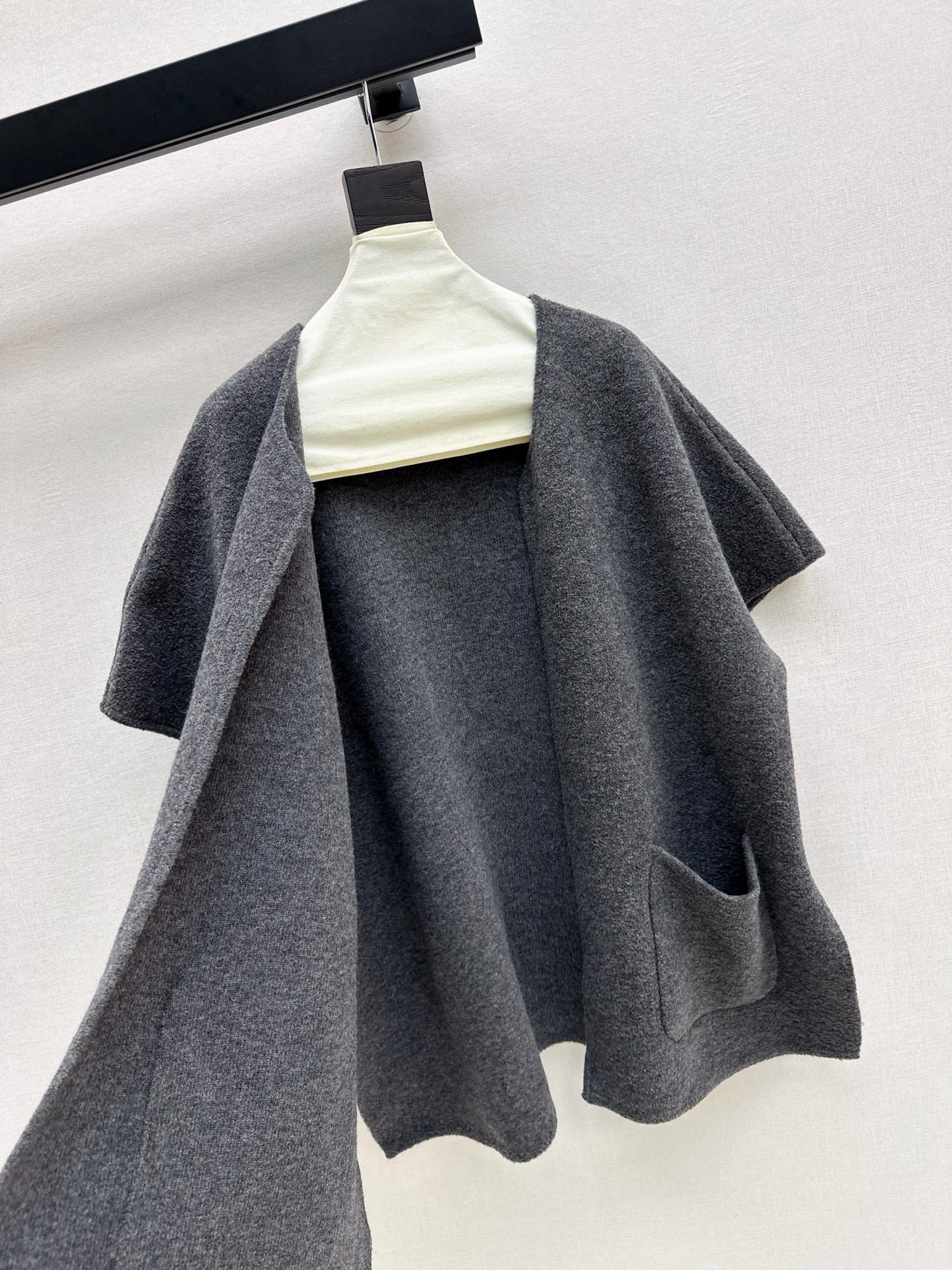 Brun 25fw knit waistcoats