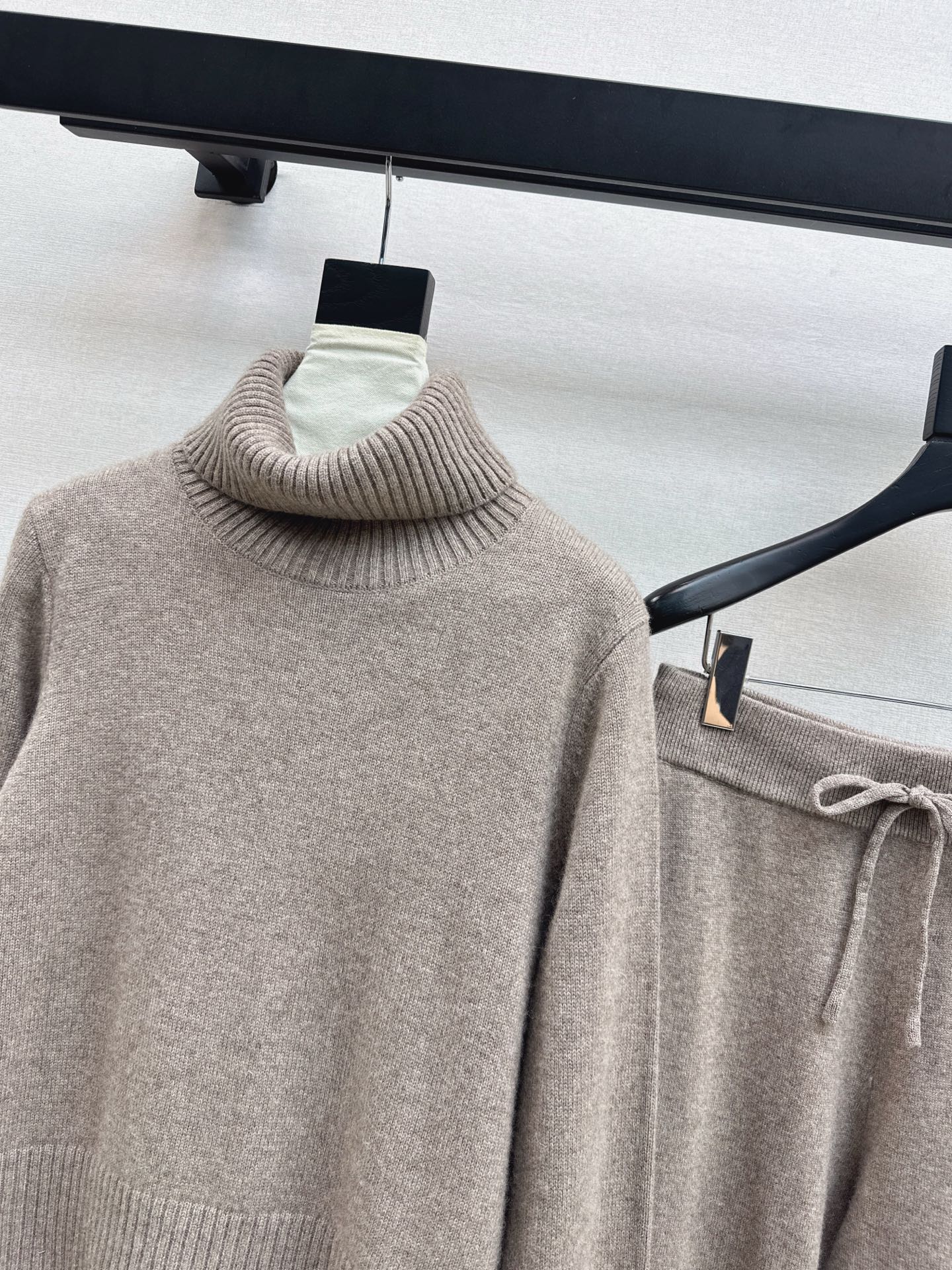 Brun 25fw sweater wide pants set