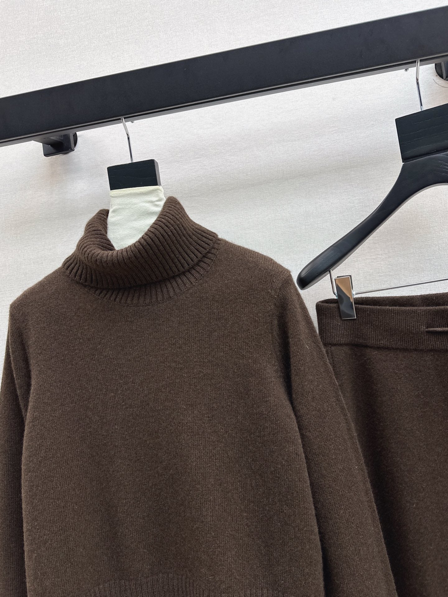 Brun 25fw sweater wide pants set