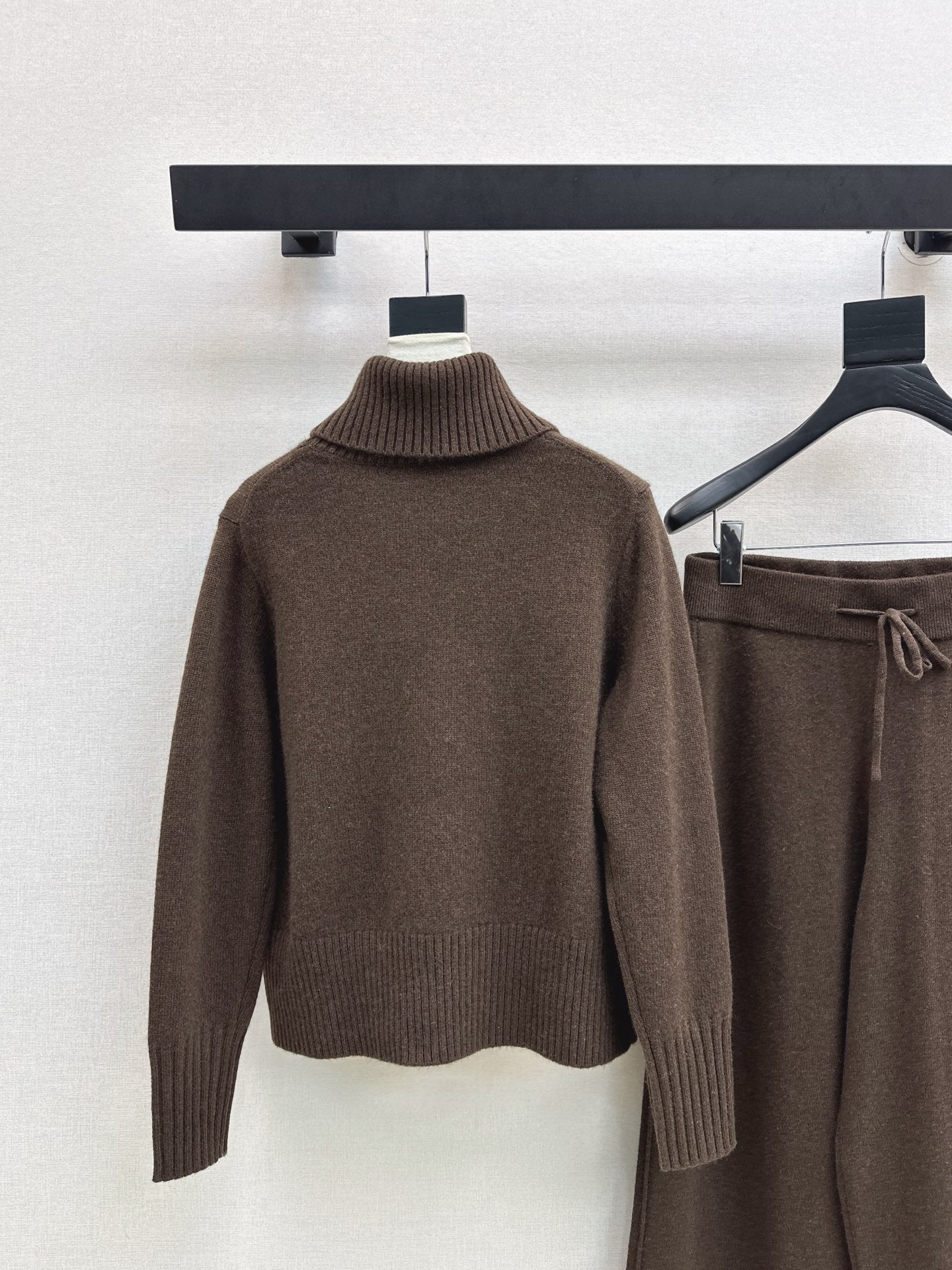 Brun 25fw sweater wide pants set