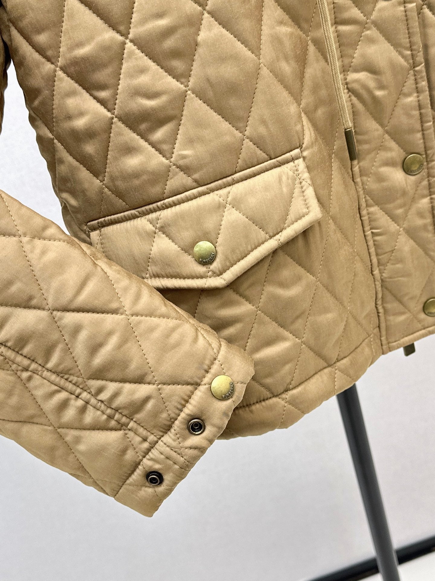 Bur 25fw quilted jacket
