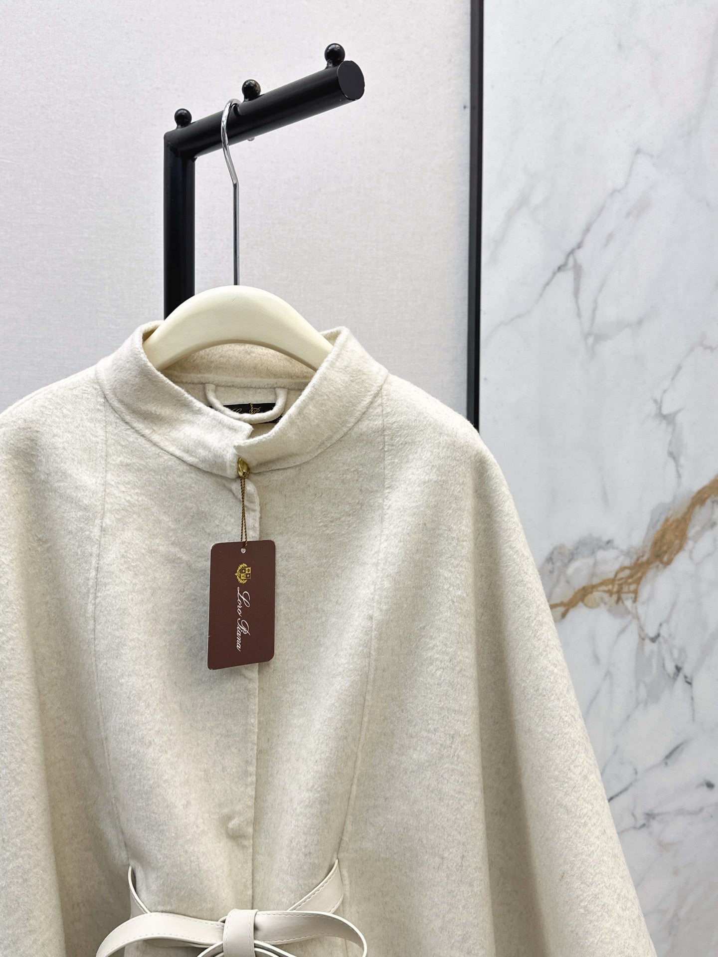 Loro 25fw cape coats