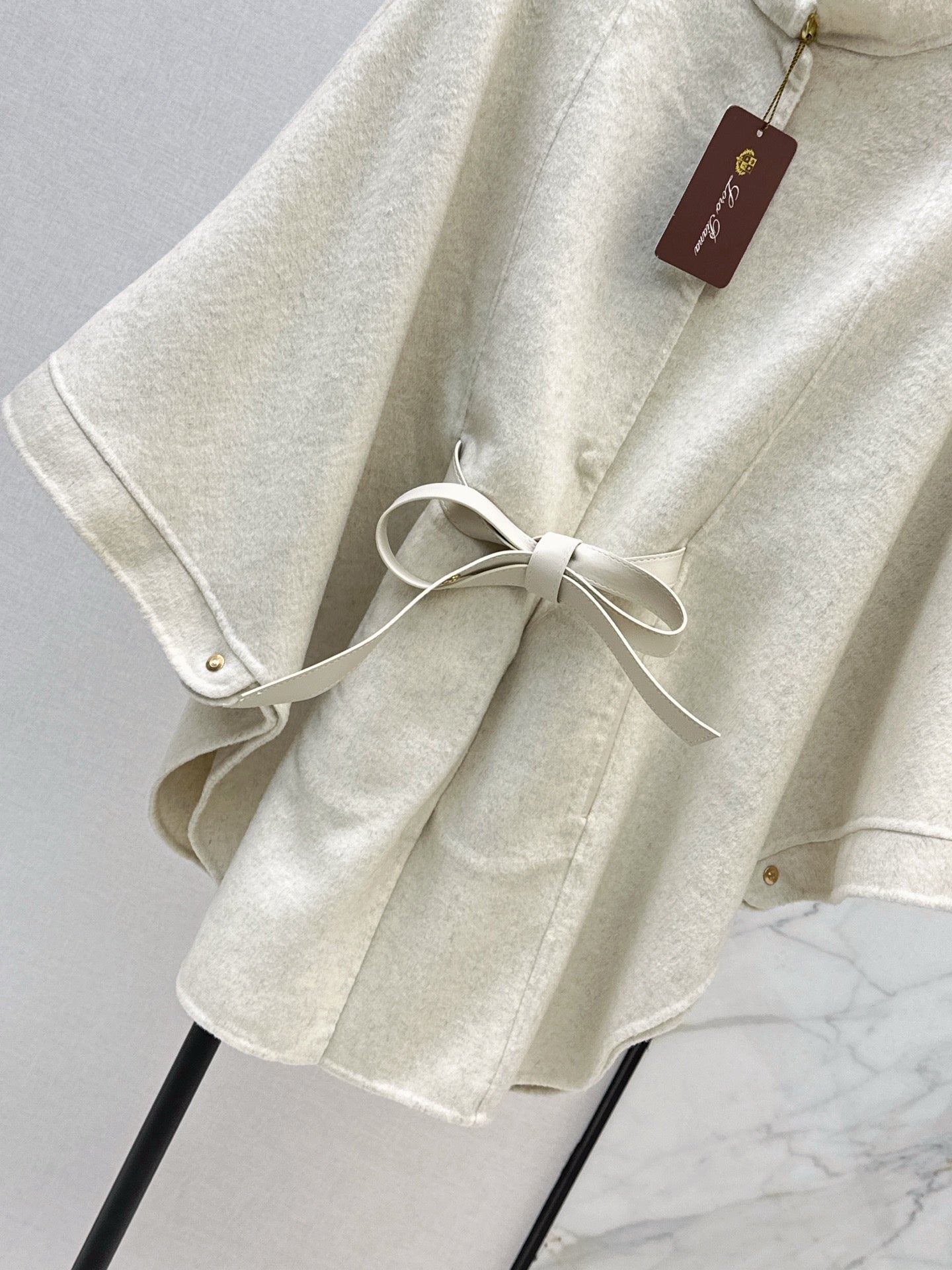 Loro 25fw cape coats