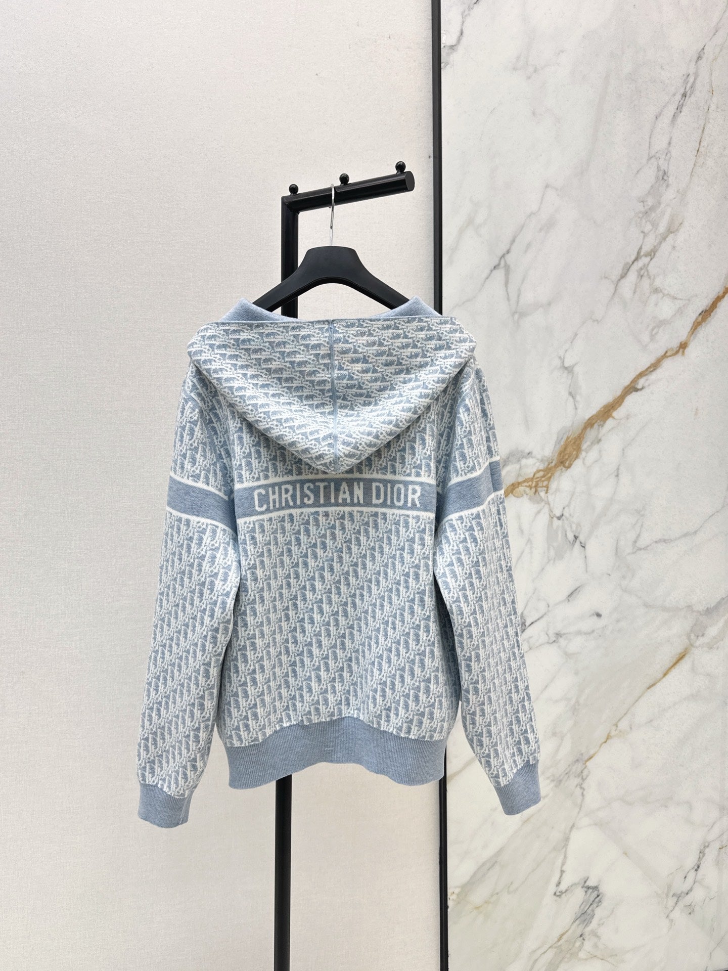 CD 25fw hooded reversible jacket