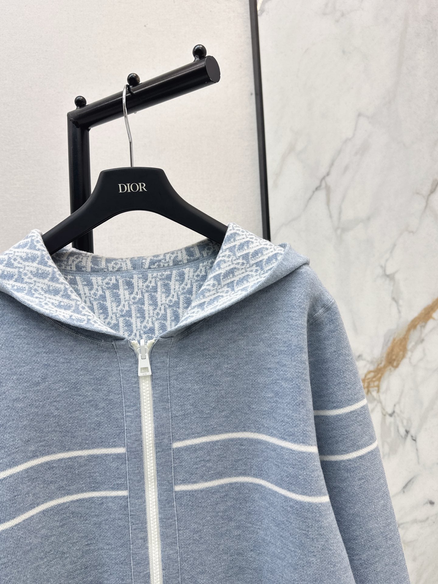 CD 25fw hooded reversible jacket