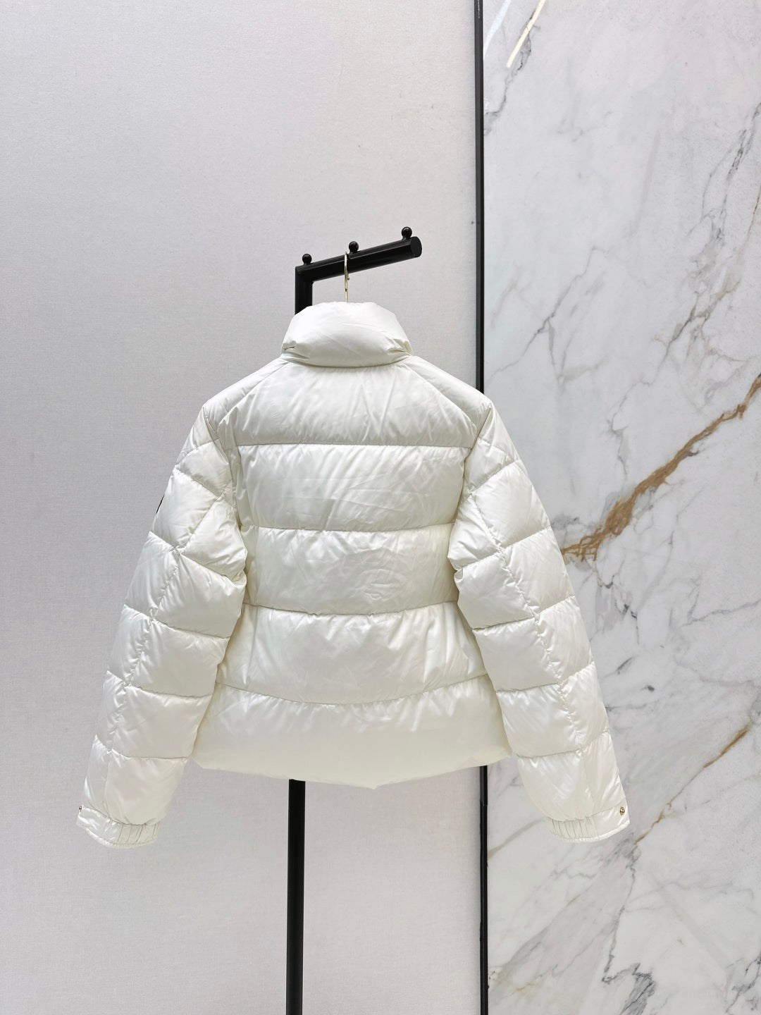 Loui 25fw down jacket