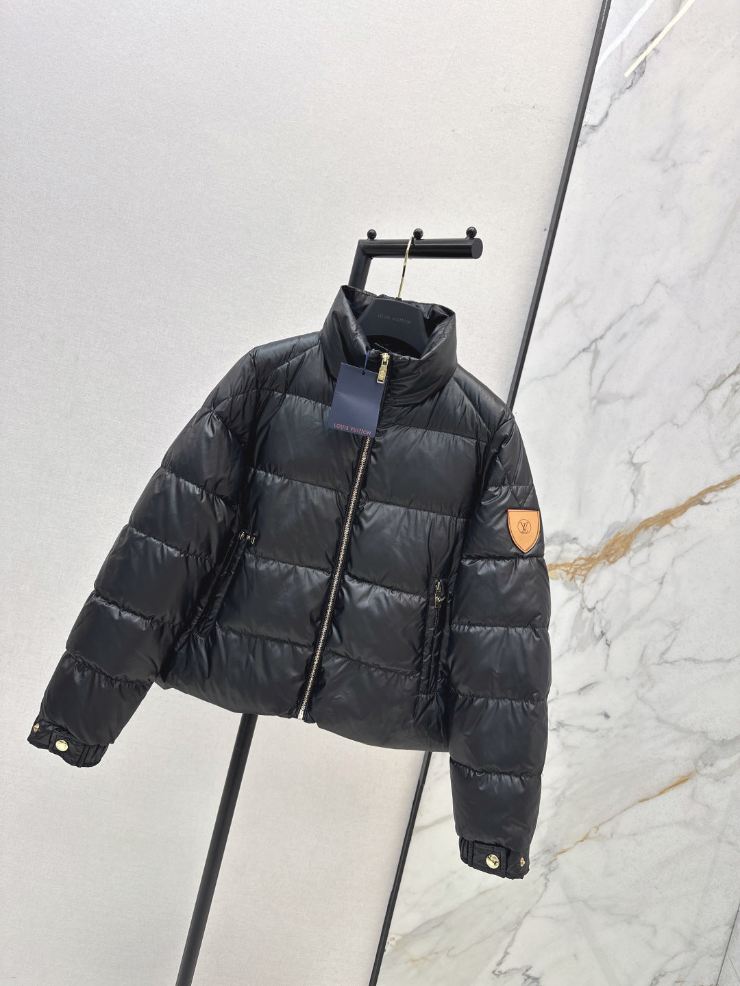 Loui 25fw down jacket