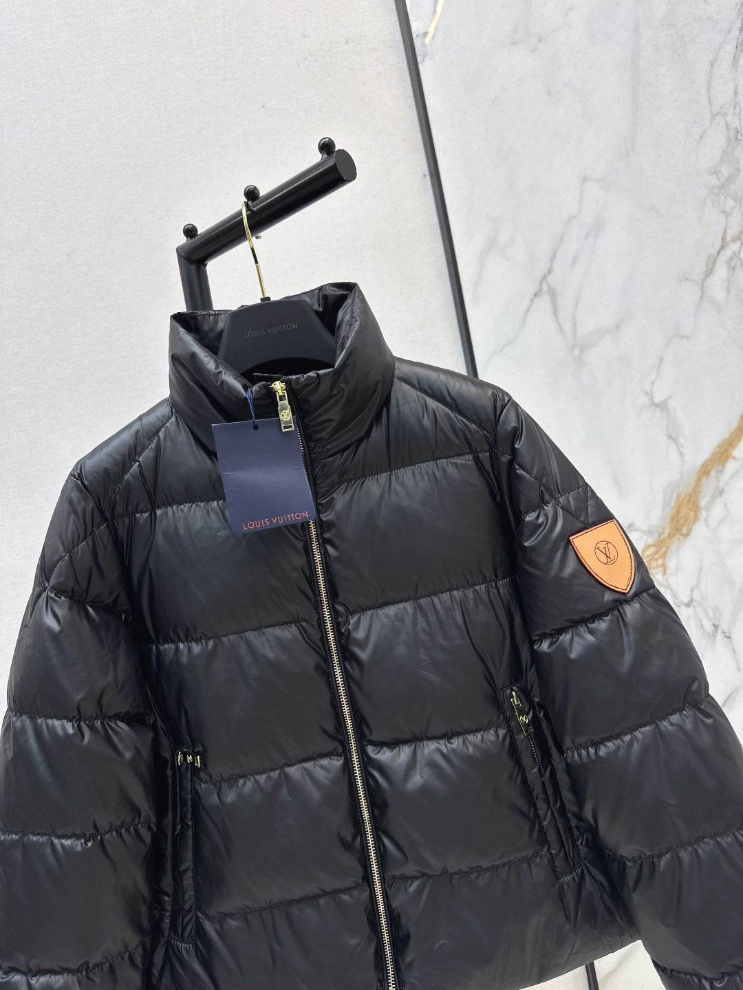 Loui 25fw down jacket