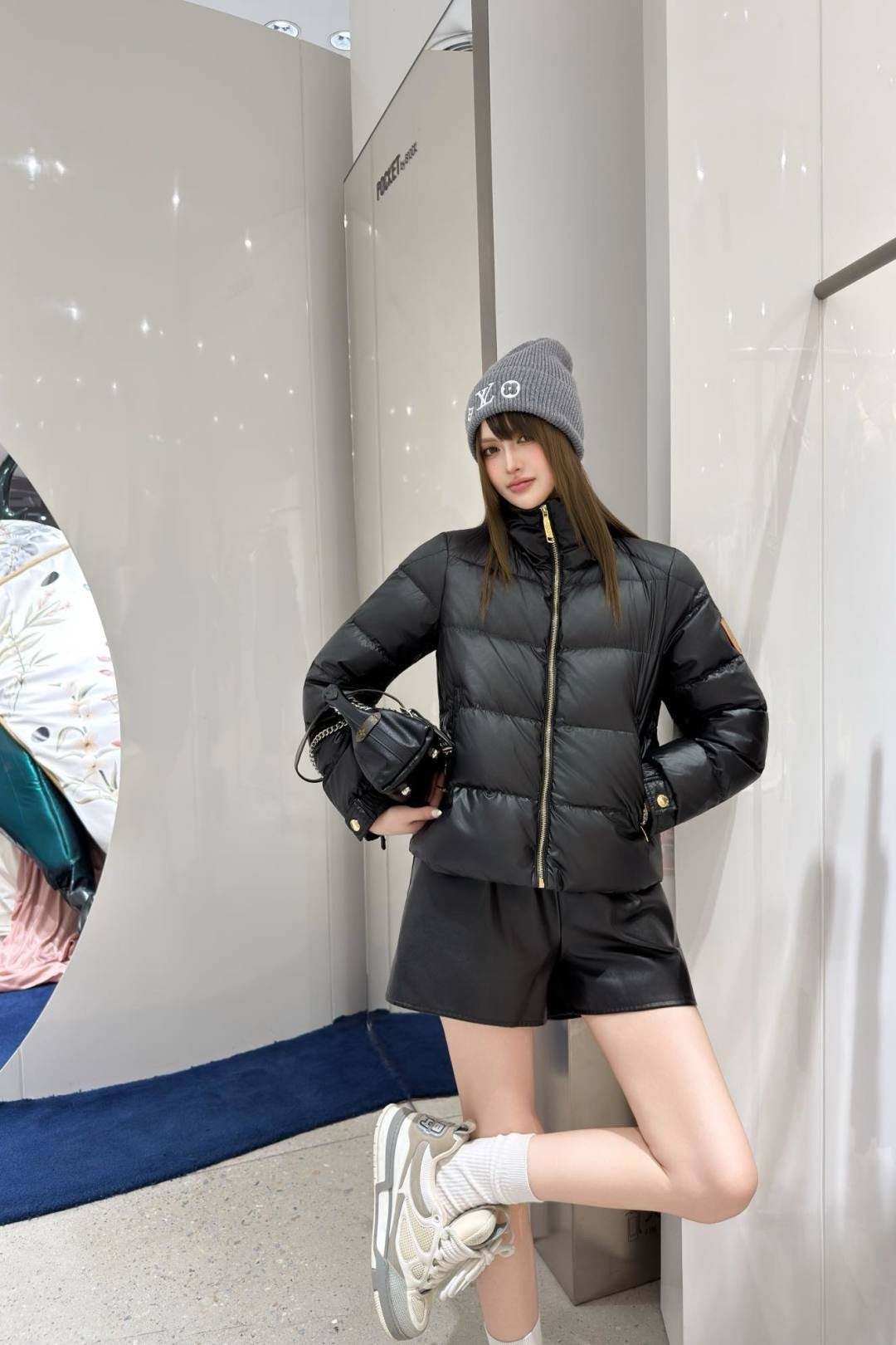 Loui 25fw down jacket