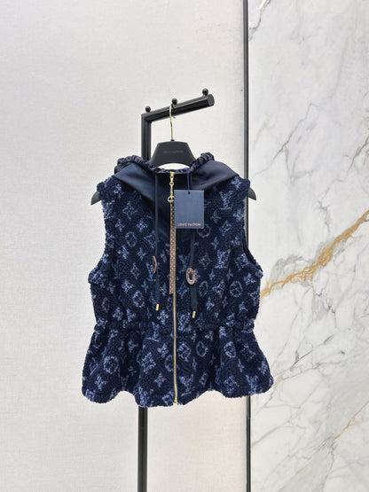 Loui 25fw hooded vest