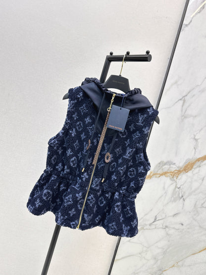 Loui 25fw hooded vest