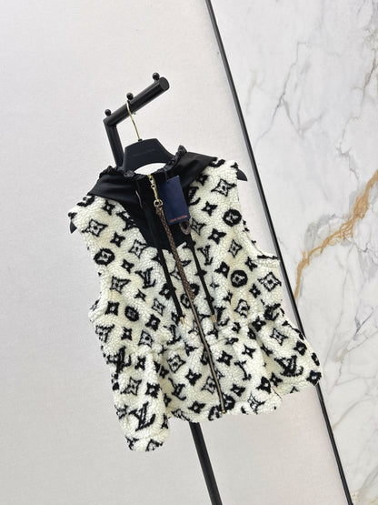 Loui 25fw hooded vest