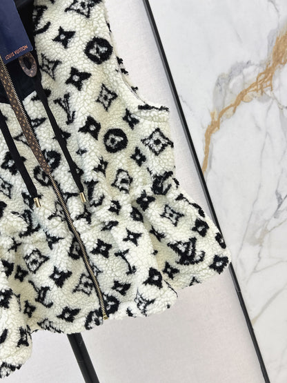 Loui 25fw hooded vest