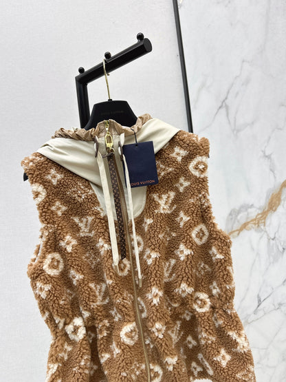 Loui 25fw hooded vest