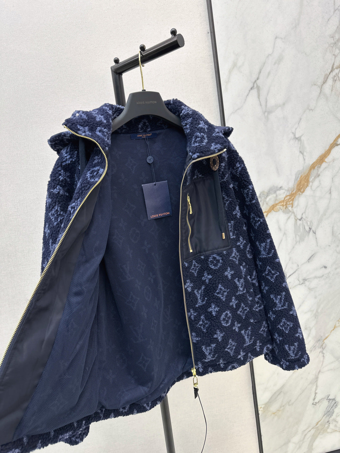 Loui 25fw hooded jacket