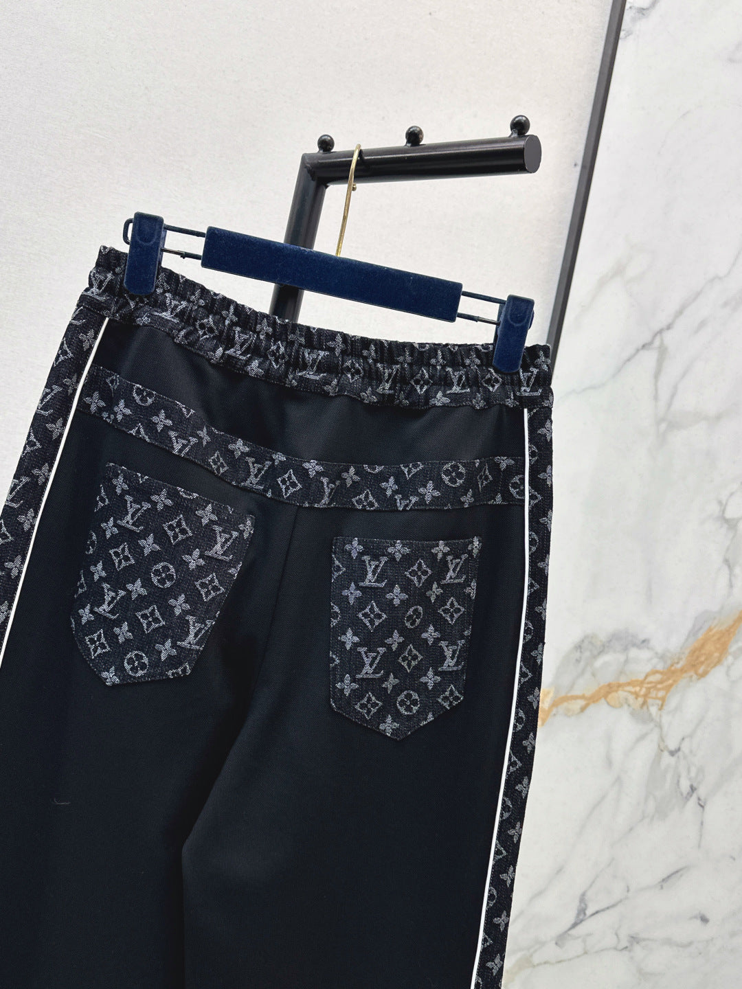 Loui 25fw straight pants