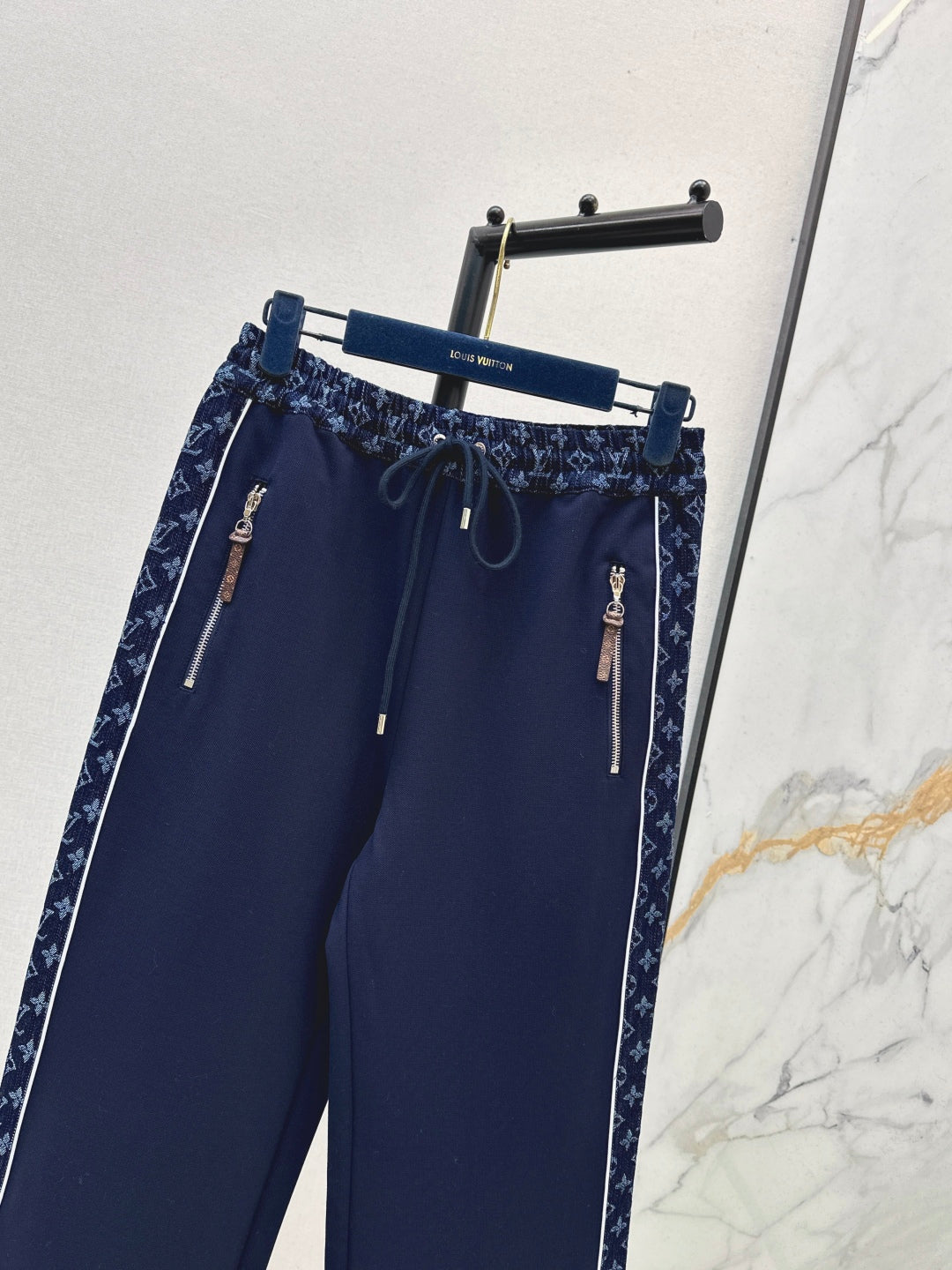 Loui 25fw straight pants