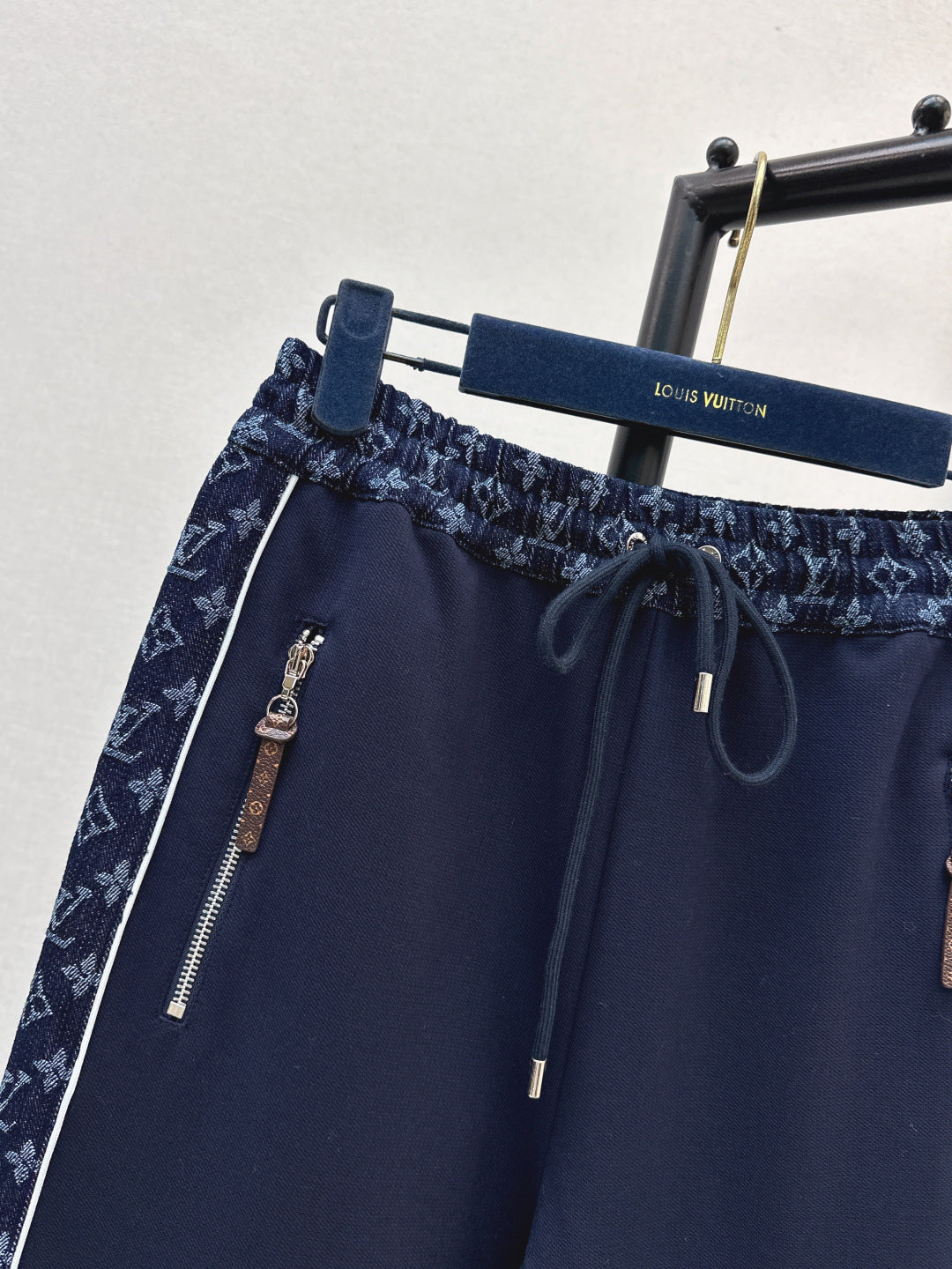 Loui 25fw straight pants