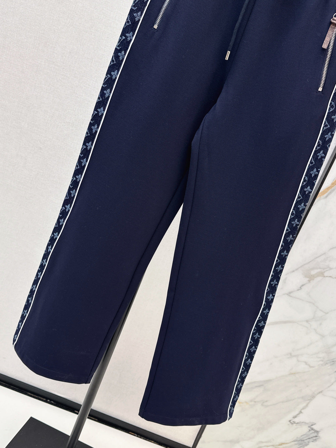 Loui 25fw straight pants