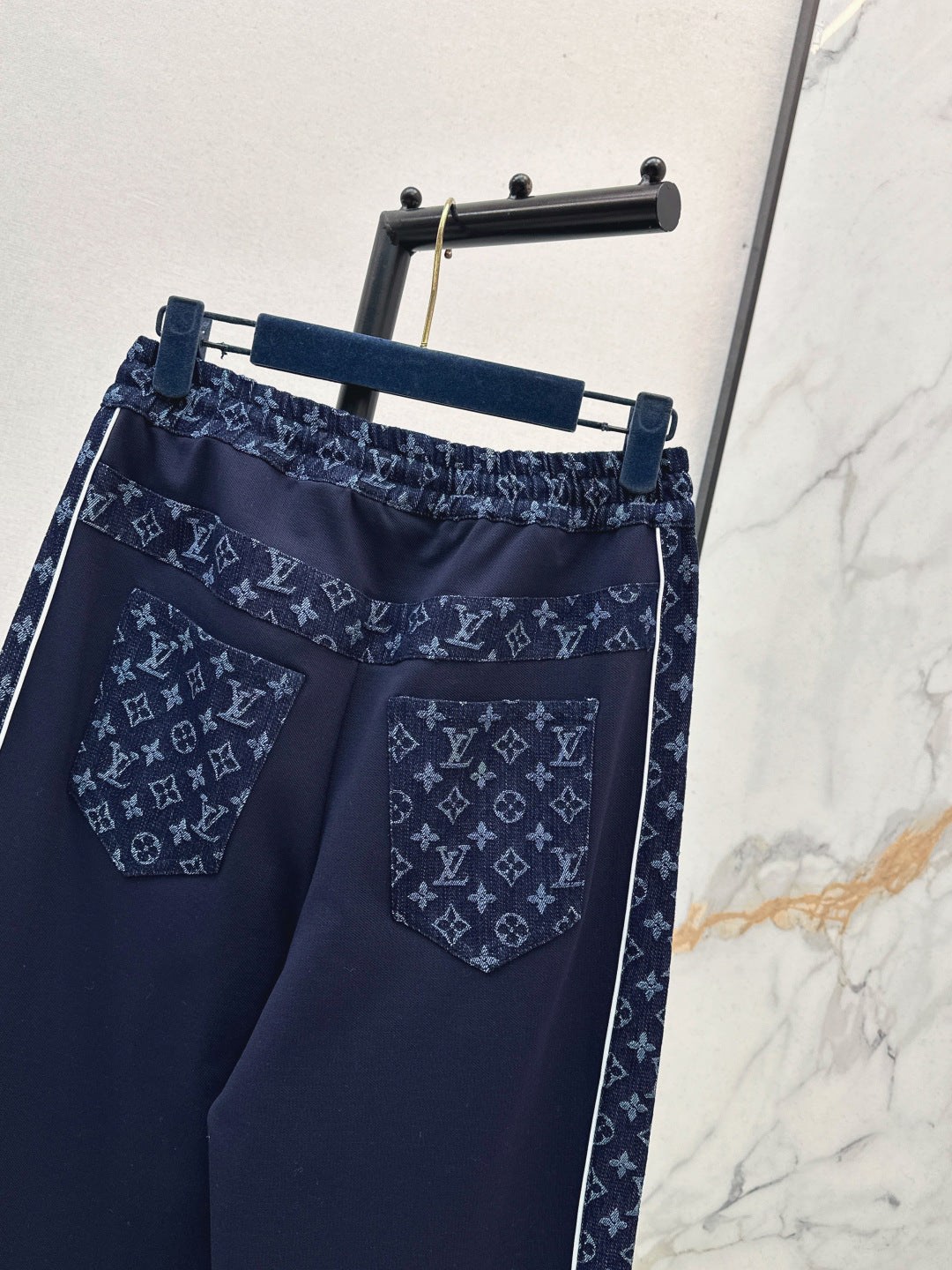 Loui 25fw straight pants