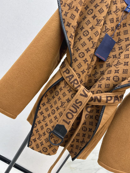 Loui 25fw hooded pea coats