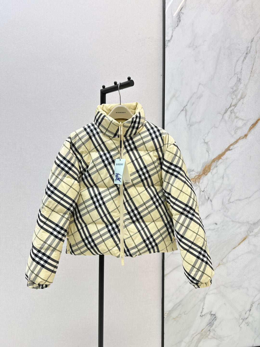 Bur 25fw reversible down jacket