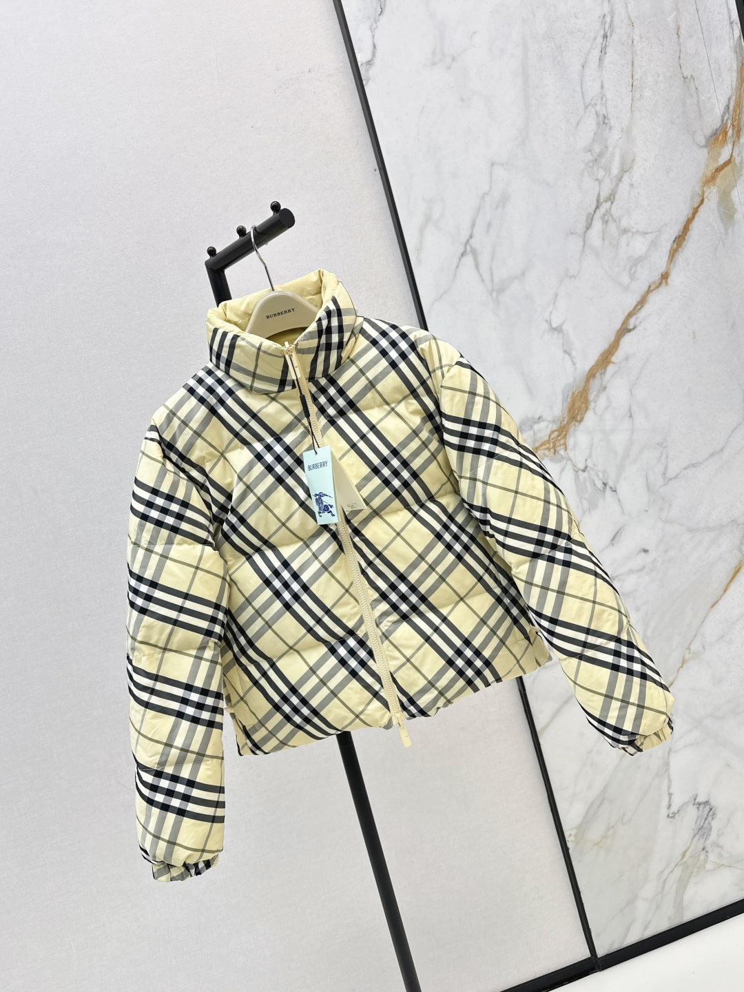 Bur 25fw reversible down jacket