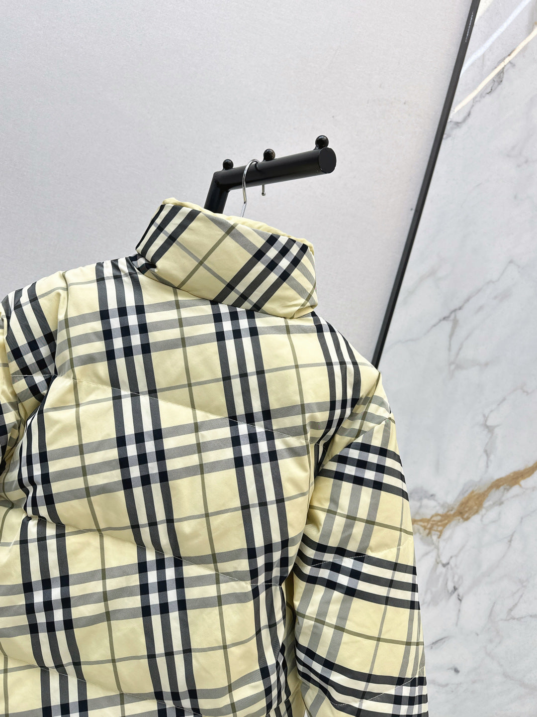 Bur 25fw reversible down jacket