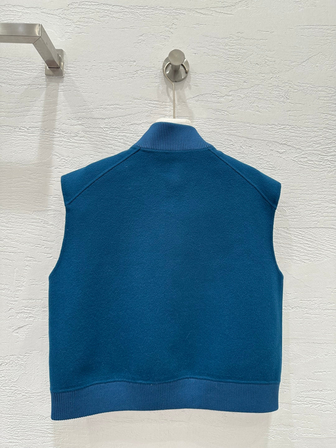 Herm 25fw cashmere vest