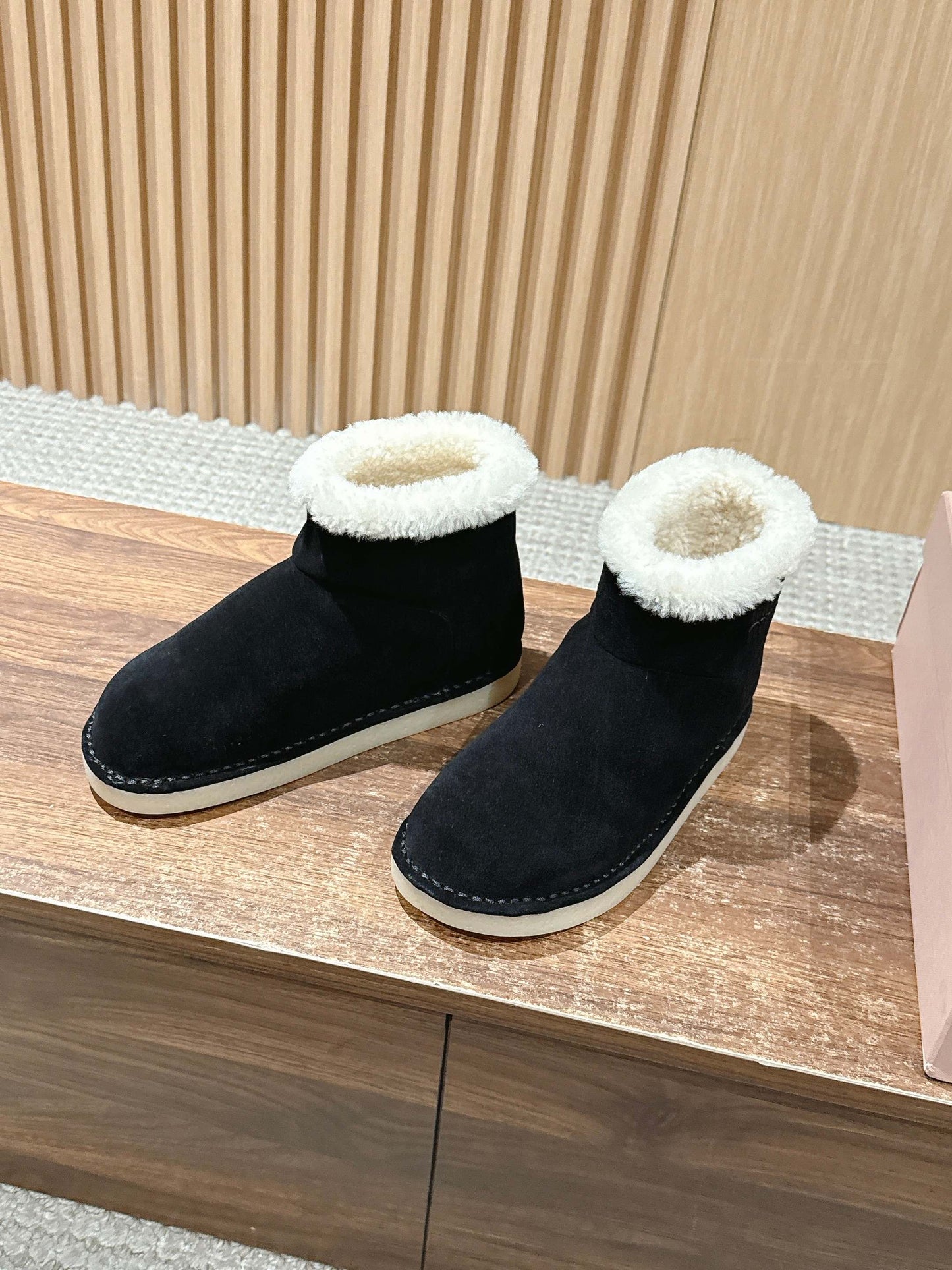 Miu 25fw insulated boots
