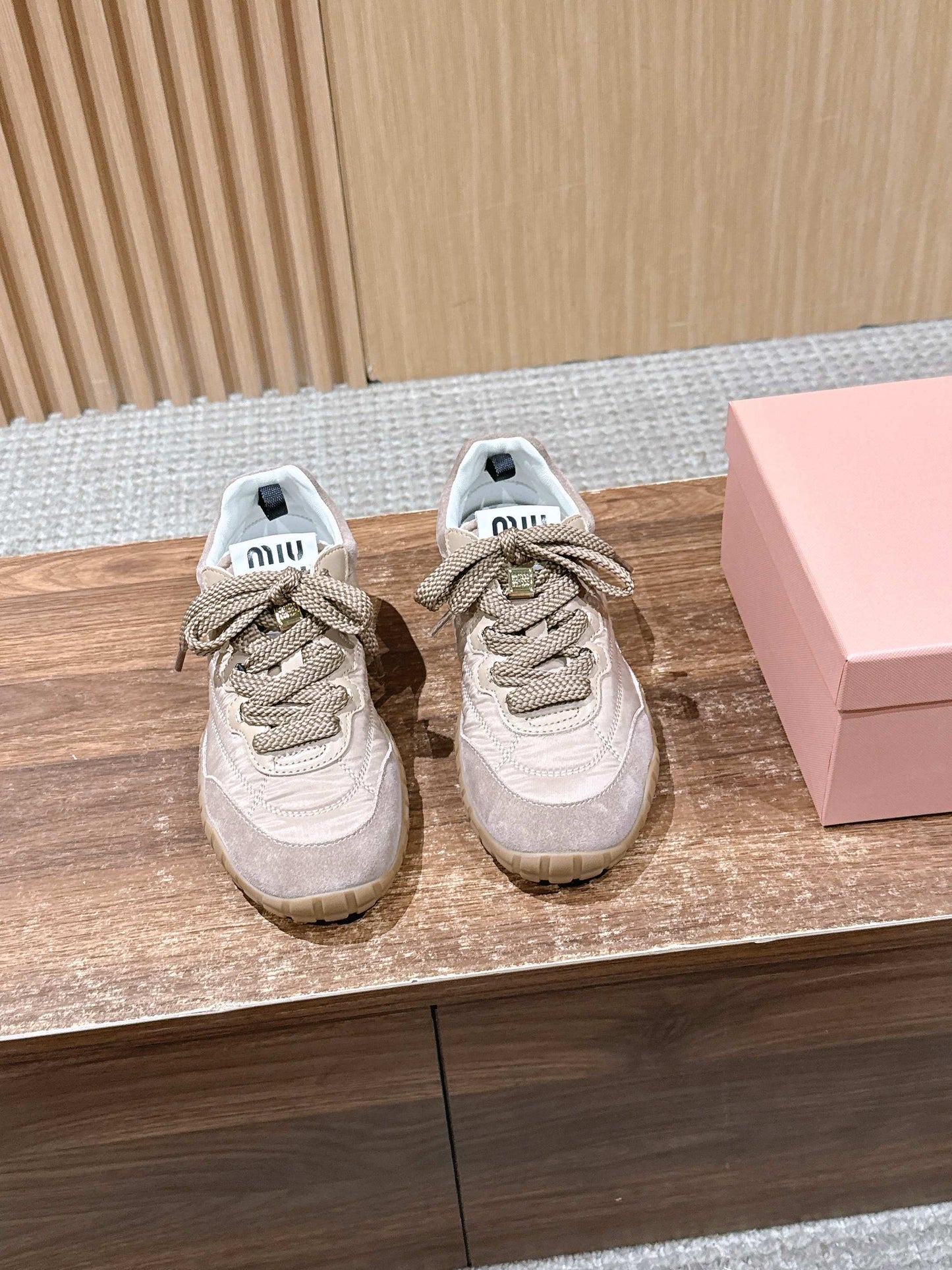 Miu 25fw sneakers