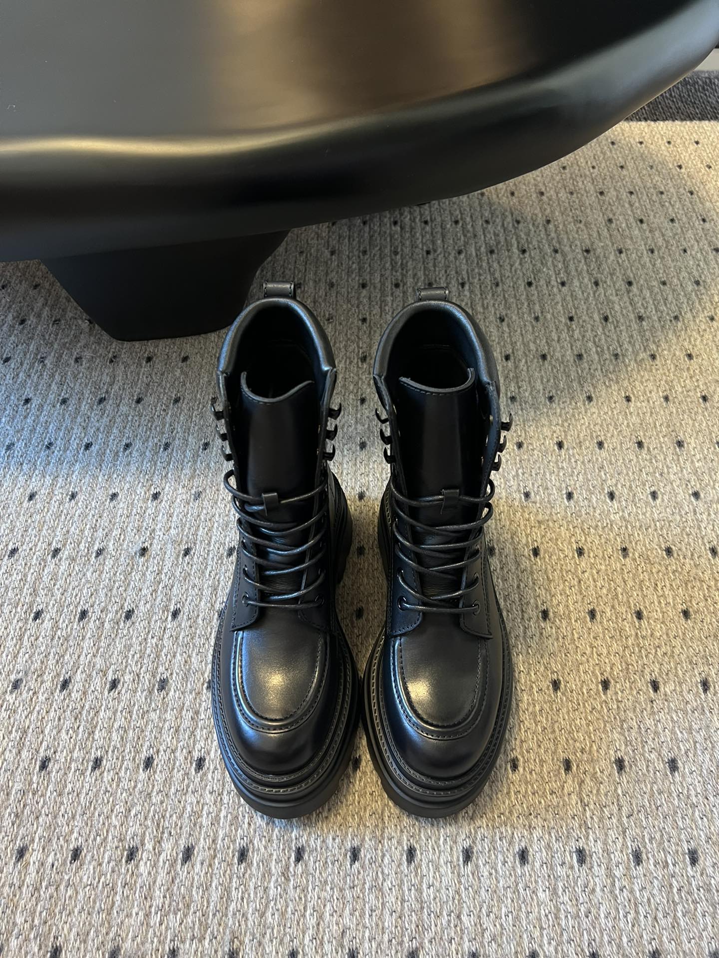 Alex 25fw combat boots