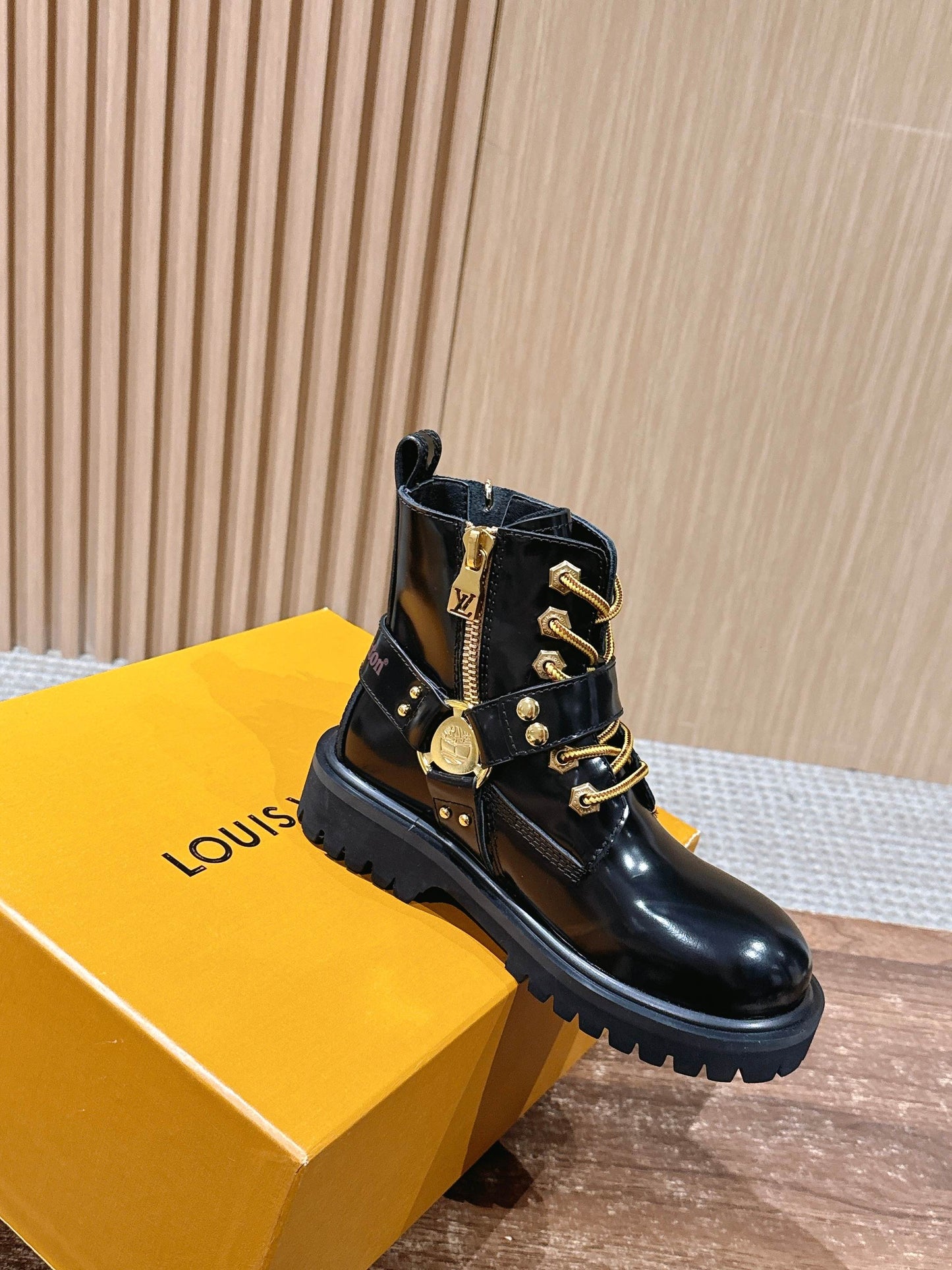 Loui 25fw biker boots