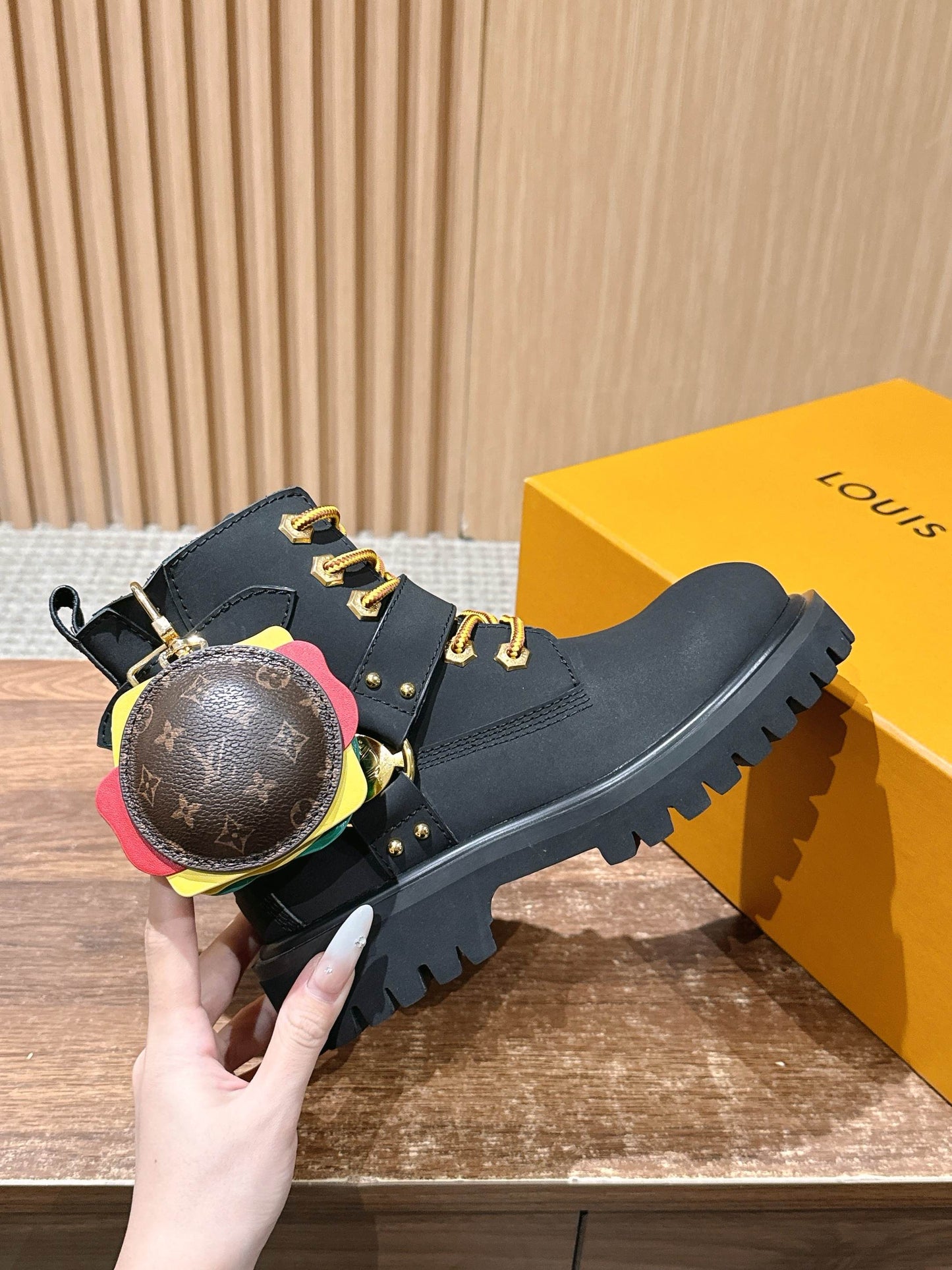 Loui 25fw biker boots