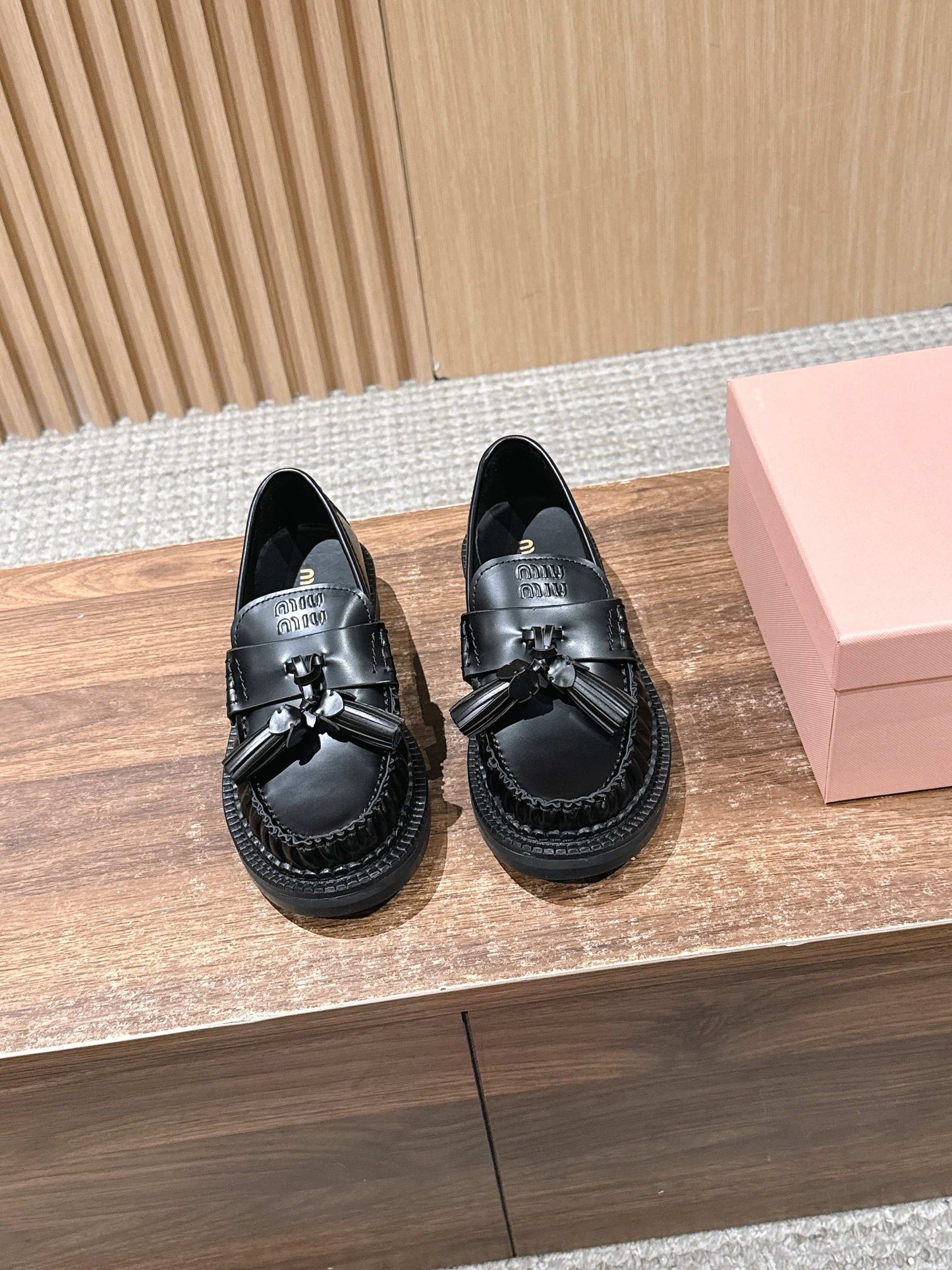 Miu 25fw loafer shoes