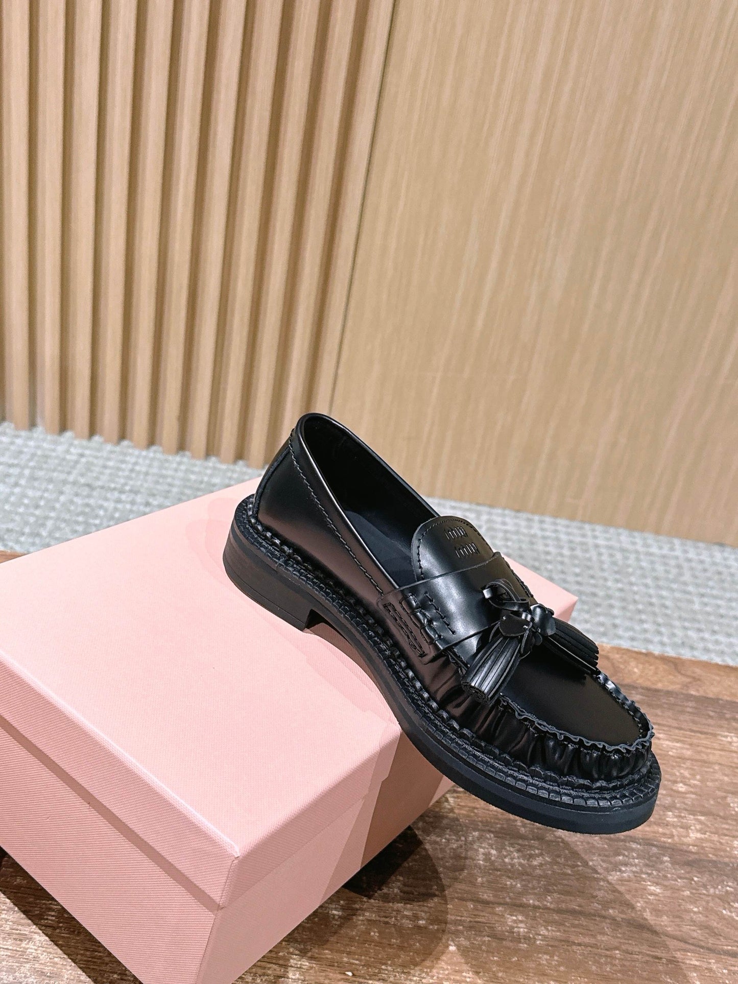 Miu 25fw loafer shoes