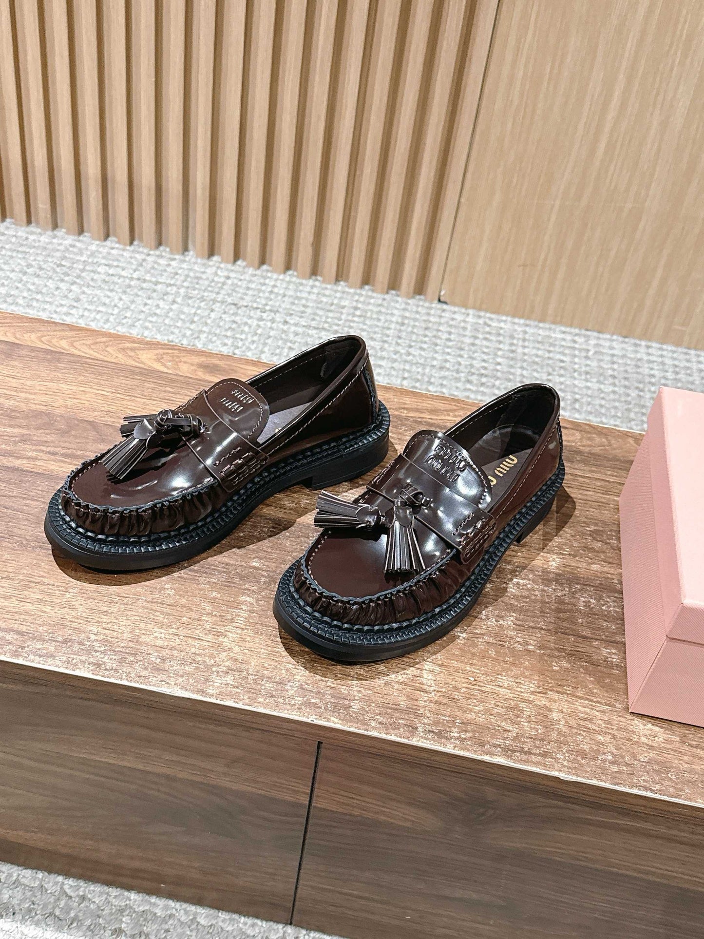 Miu 25fw loafer shoes