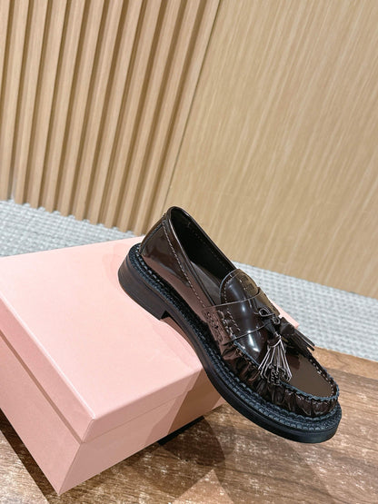Miu 25fw loafer shoes