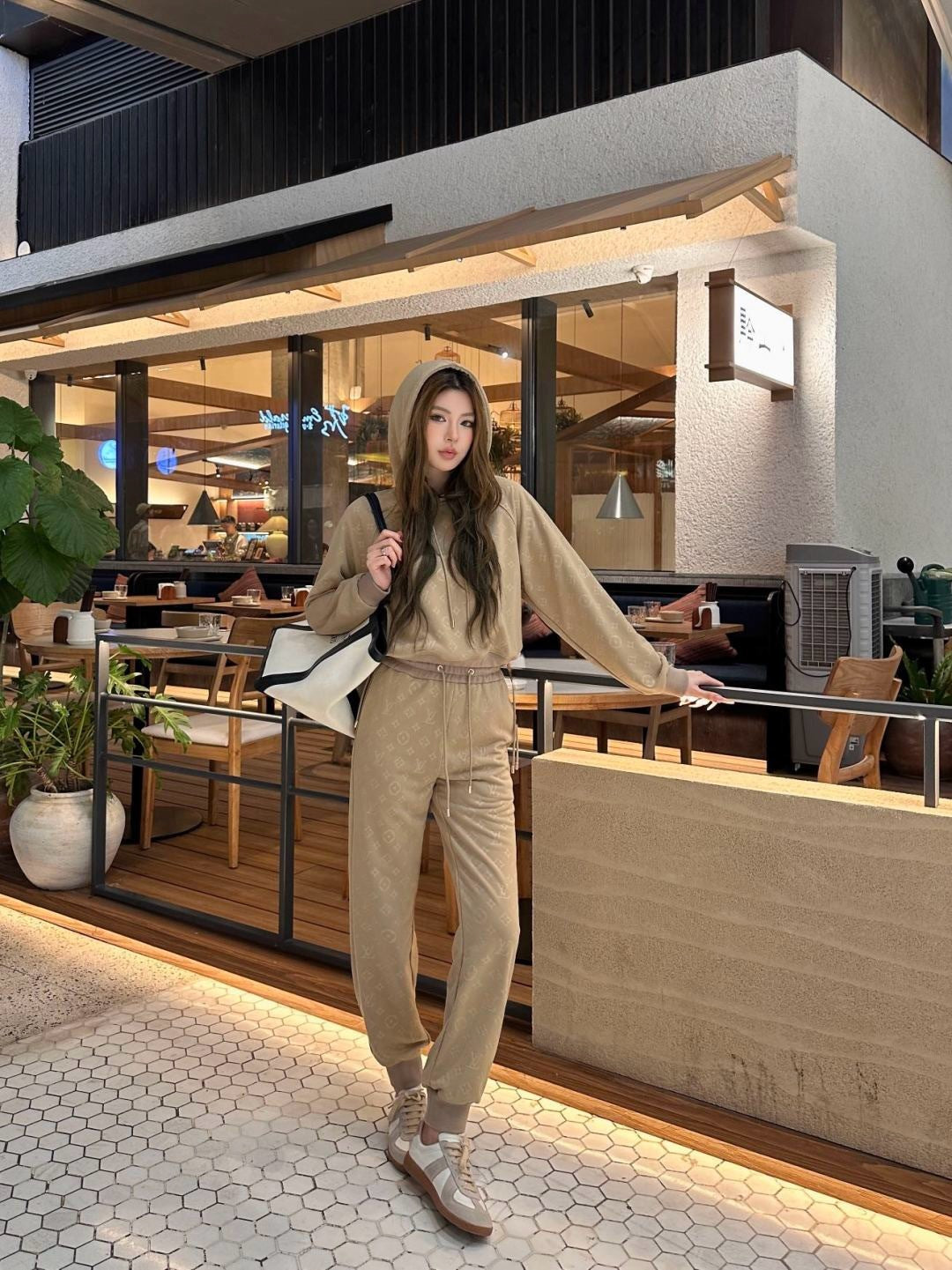 Loui 25fw hooded jacket pants set