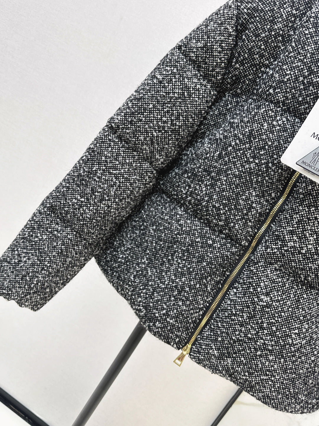 Monc 25fw down jacket