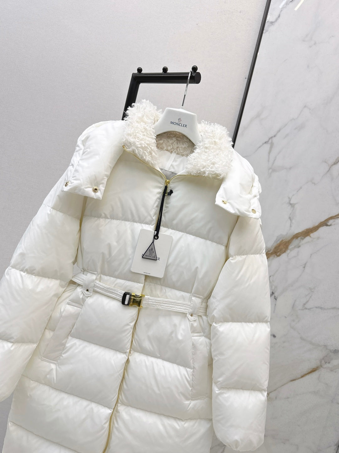 Monc 25fw hooded down jacket