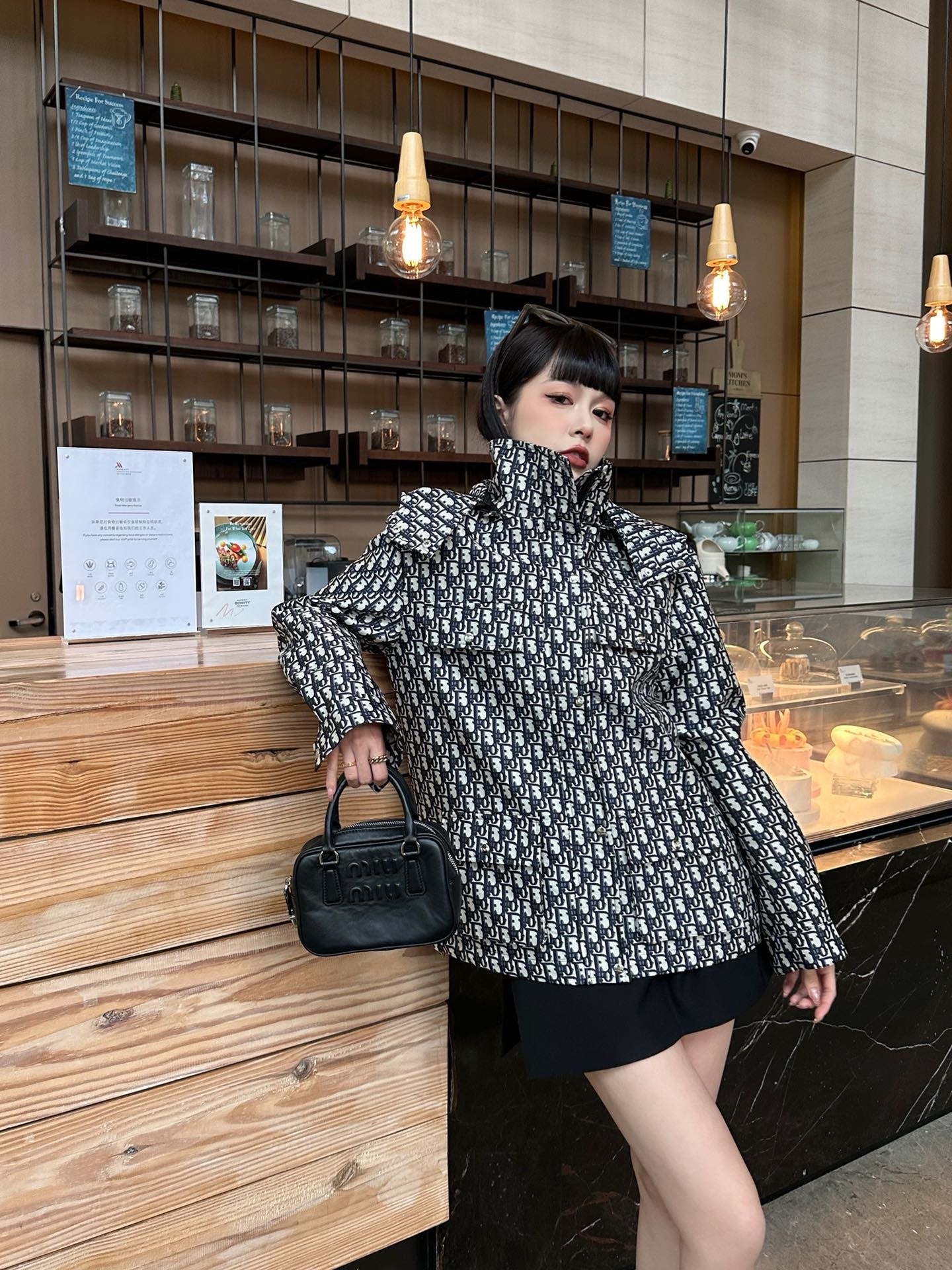 CD 25fw jacquard hooded jacket