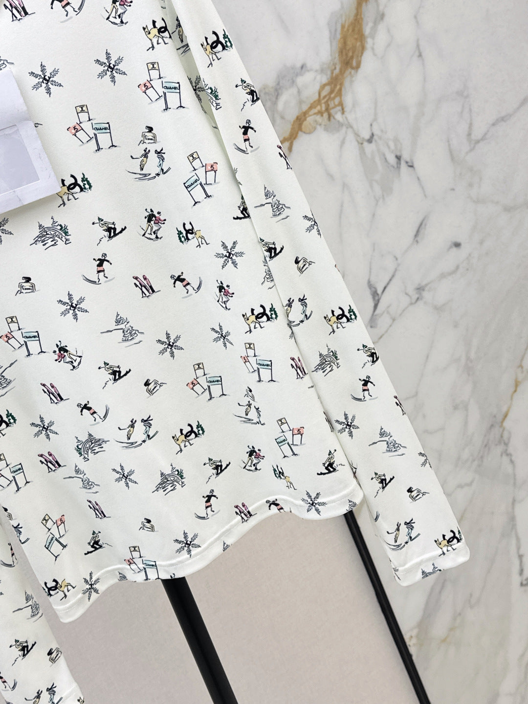 Chan 25fw print base layer