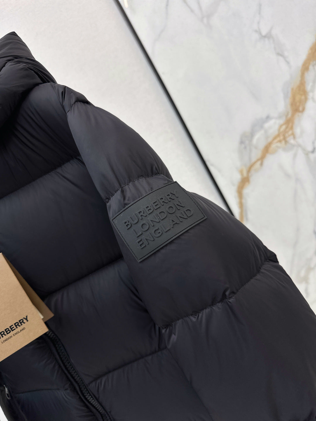 Bur 25fw down jacket