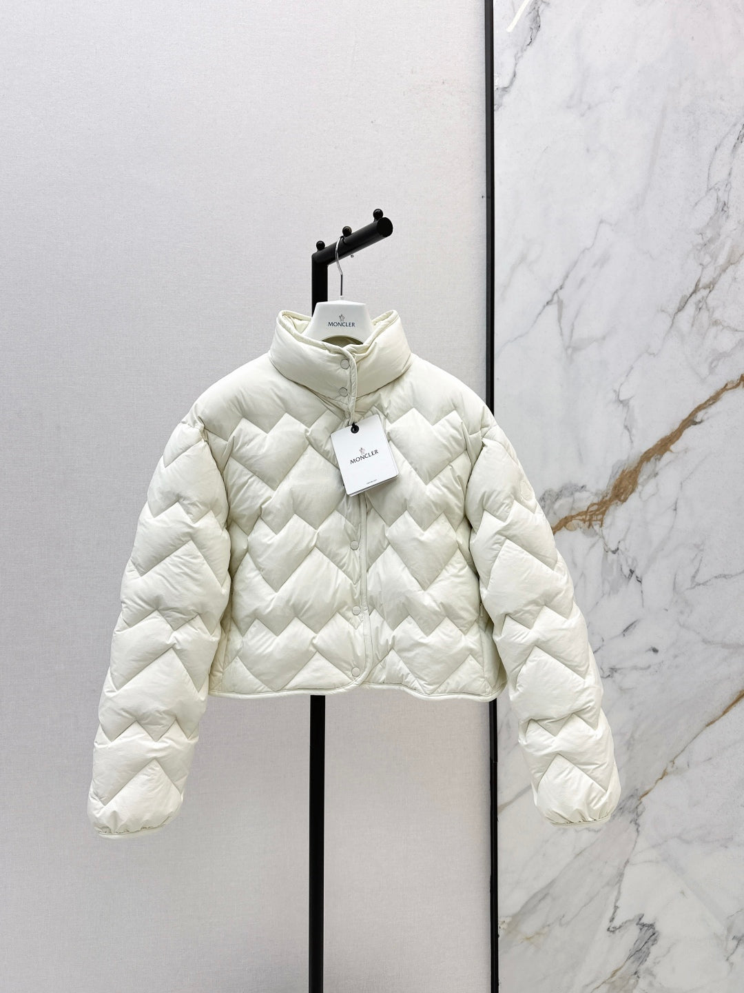 Monc 25fw down jacket