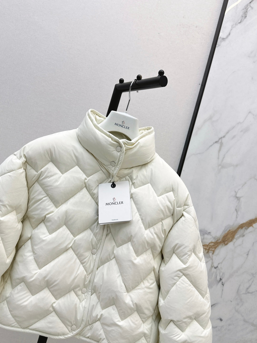 Monc 25fw down jacket