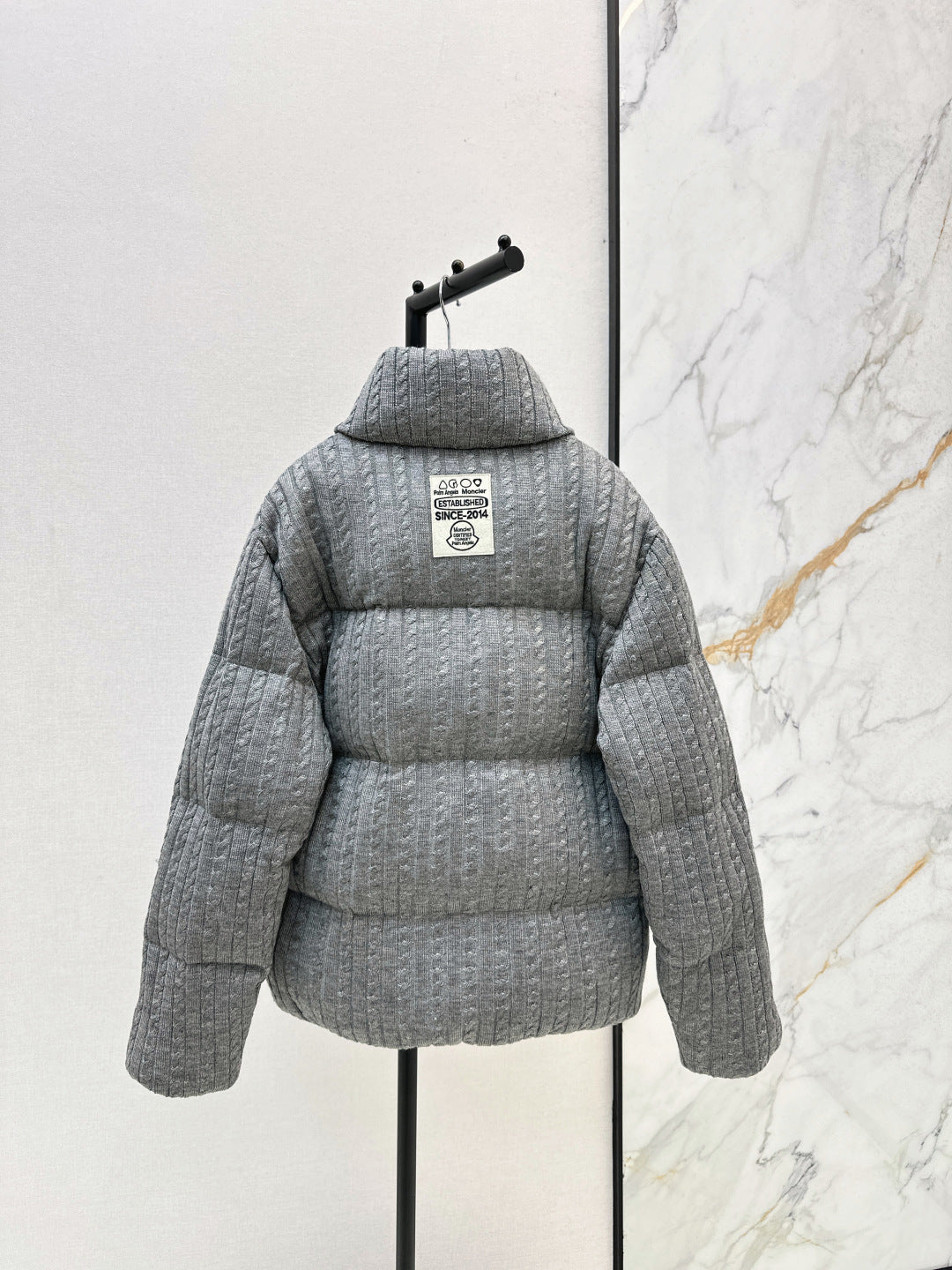 Monc 25fw down jacket