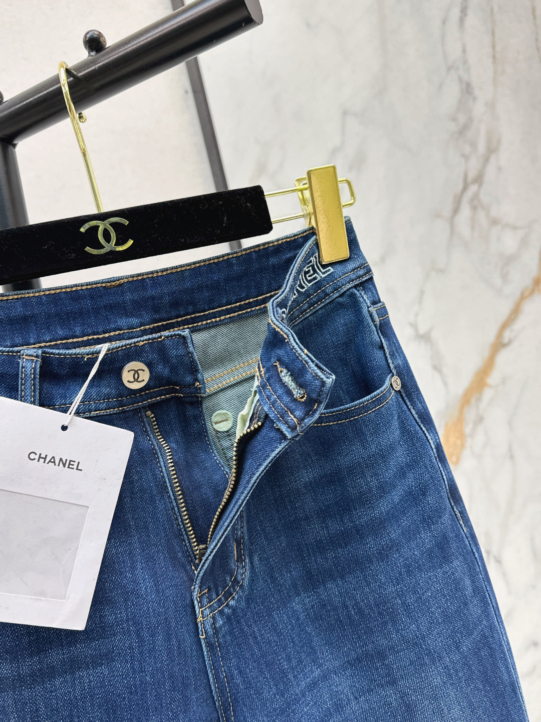 Chan 25fw plush jeans
