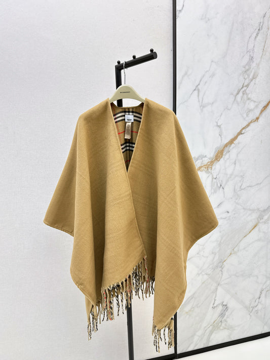 Fend 25fw cashmere cape