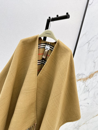 Fend 25fw cashmere cape